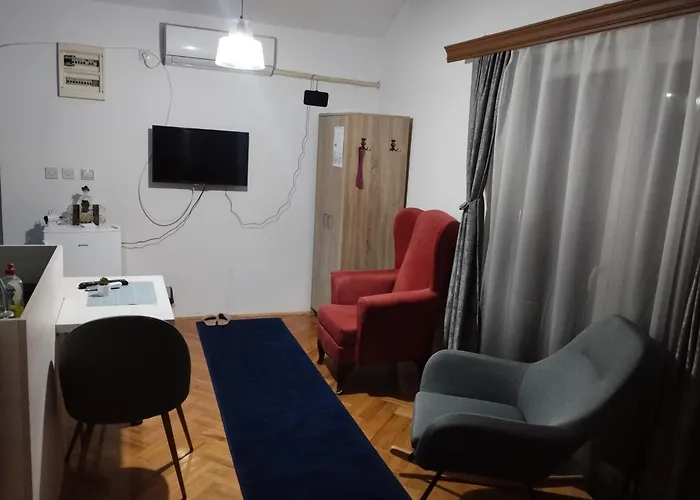 Maric In Appartement *